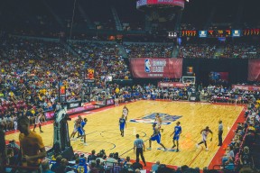星空体育网站入口-战神归来！纳达尔首秀状态爆棚，尤文图斯主场沸腾