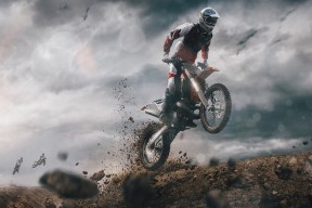 星空体育-足球魔兽跨界篮球？德罗巴爆冷击败独行侠，回归赛场引爆全场！